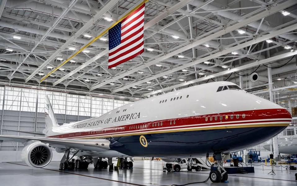 Statesman One / Air Force One