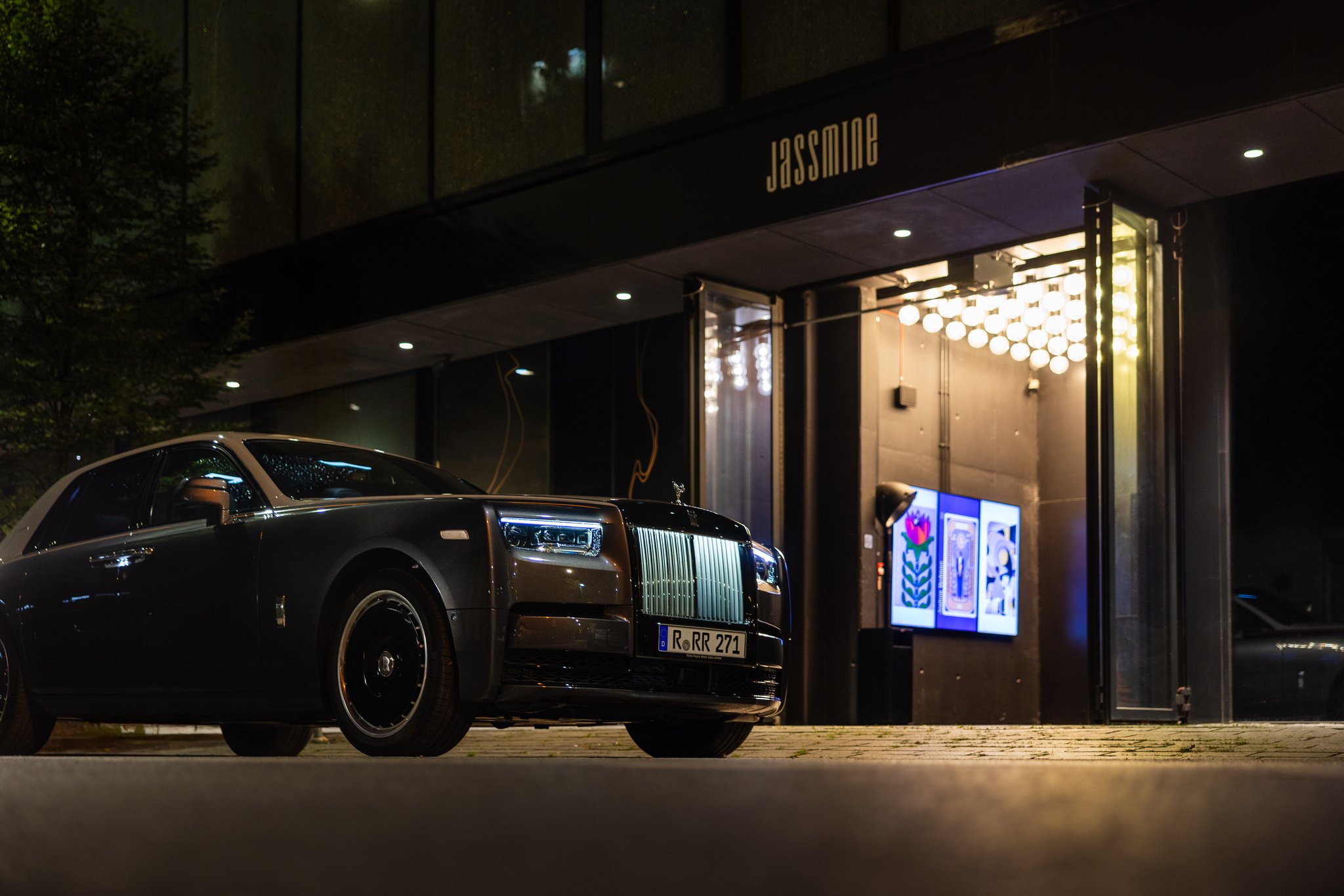 A Phantom arrives for an evening celebrating the nameplate’s centenary in Warsaw, December 2025.
